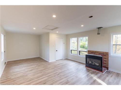 319 Cockshutt Road, Brantford, ON - Indoor Photo Showing Living Room With Fireplace