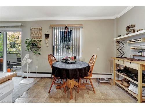 18-612 Grey Street, Brantford, ON - Indoor Photo Showing Dining Room