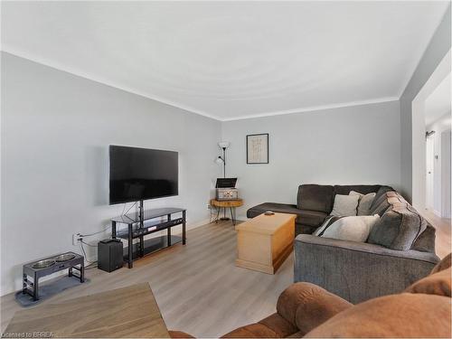 48 Palm Crescent, Brantford, ON - Indoor Photo Showing Living Room