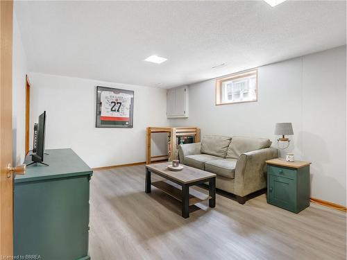 48 Palm Crescent, Brantford, ON - Indoor Photo Showing Living Room