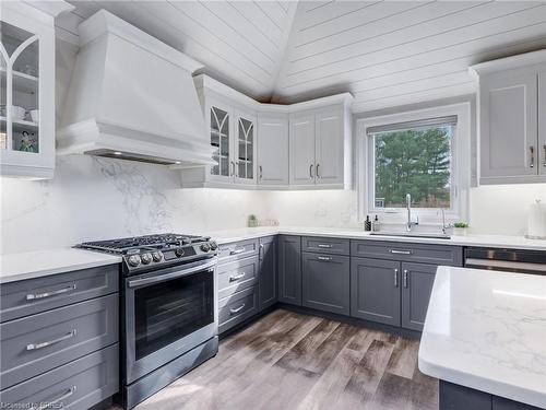 235 Oakland Road, Scotland, ON - Indoor Photo Showing Kitchen With Stainless Steel Kitchen With Upgraded Kitchen