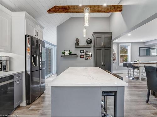 235 Oakland Road, Scotland, ON - Indoor Photo Showing Kitchen