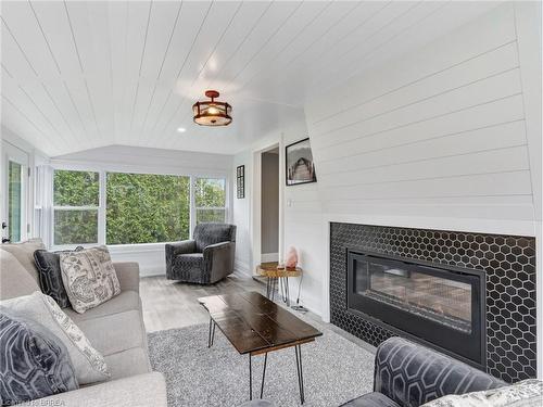 235 Oakland Road, Scotland, ON - Indoor Photo Showing Living Room With Fireplace