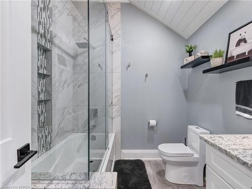 235 Oakland Road, Scotland, ON - Indoor Photo Showing Bathroom