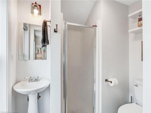 235 Oakland Road, Scotland, ON - Indoor Photo Showing Bathroom