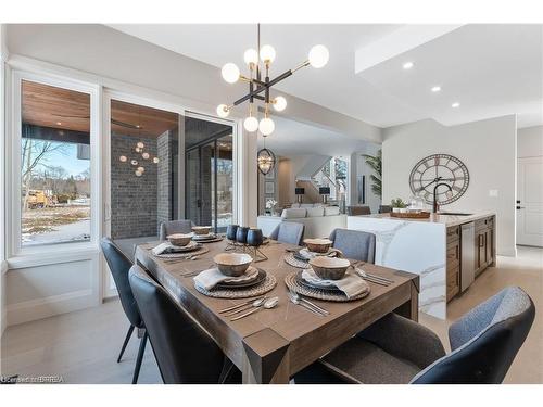 155 Parkside Drive, Brantford, ON - Indoor Photo Showing Dining Room