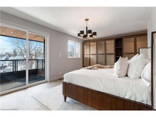 155 Parkside Drive, Brantford, ON - Indoor Photo Showing Bedroom