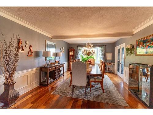 60 Highland Drive, Brantford, ON - Indoor Photo Showing Dining Room