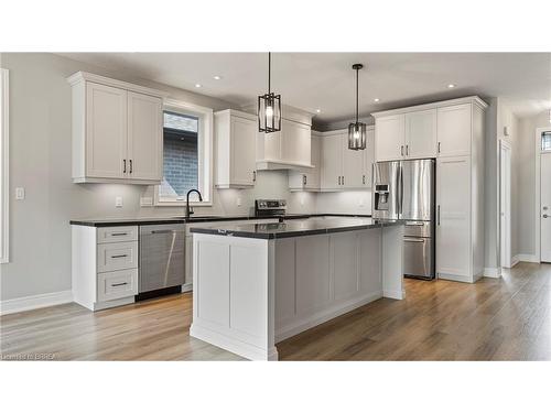 30 Hare Street, Waterford, ON - Indoor Photo Showing Kitchen With Upgraded Kitchen