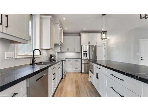 30 Hare Street, Waterford, ON - Indoor Photo Showing Kitchen With Double Sink With Upgraded Kitchen