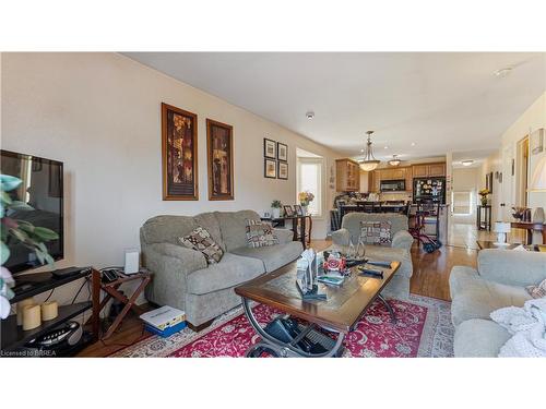 594 Grey Street, Brantford, ON - Indoor Photo Showing Living Room