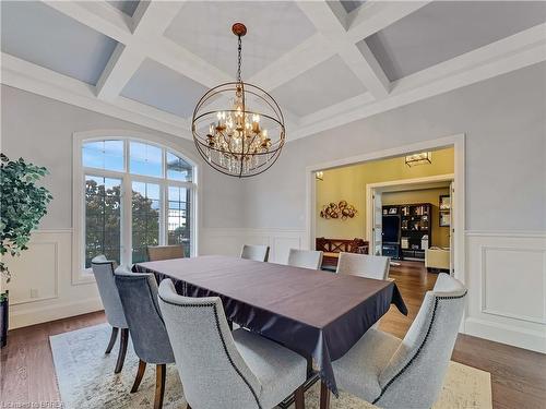 21 Westlake Boulevard, Brantford, ON - Indoor Photo Showing Dining Room