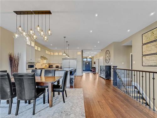 21 Westlake Boulevard, Brantford, ON - Indoor Photo Showing Dining Room