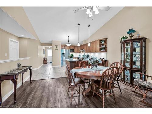 14-633 Park Road N, Brantford, ON - Indoor Photo Showing Dining Room