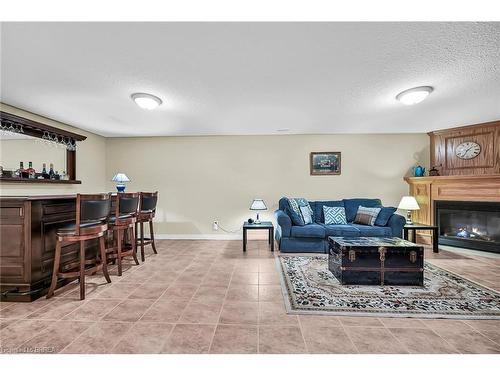 14-633 Park Road N, Brantford, ON - Indoor Photo Showing Living Room With Fireplace