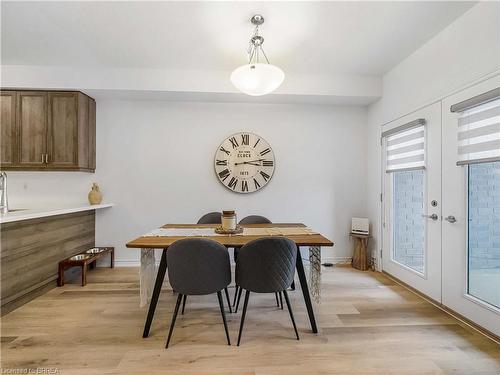 119-461 Blackburn Drive, Brantford, ON - Indoor Photo Showing Dining Room