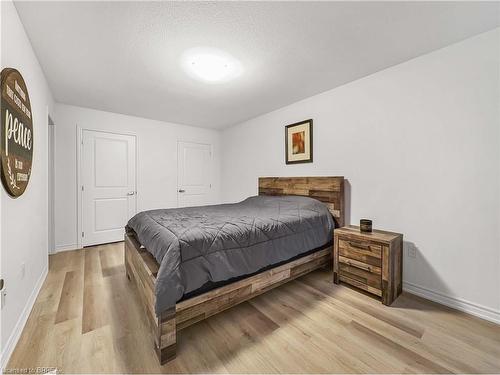 119-461 Blackburn Drive, Brantford, ON - Indoor Photo Showing Bedroom