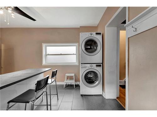 156 Park Avenue, Brantford, ON - Indoor Photo Showing Laundry Room