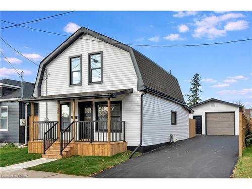 30 Curtis Street, Brantford, ON - Outdoor With Deck Patio Veranda