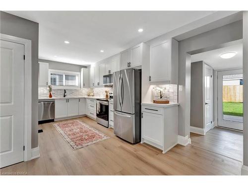 30 Curtis Street, Brantford, ON - Indoor Photo Showing Kitchen With Stainless Steel Kitchen