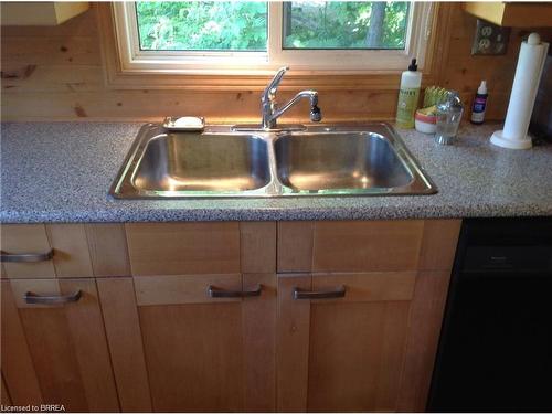 89 Grand Bend Road, Freelton, ON - Indoor Photo Showing Kitchen With Double Sink