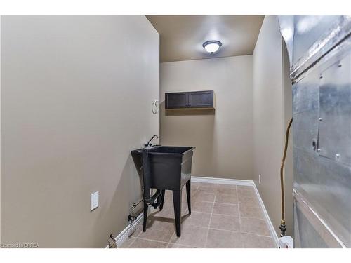 270 Grand River Avenue, Brantford, ON - Indoor Photo Showing Other Room