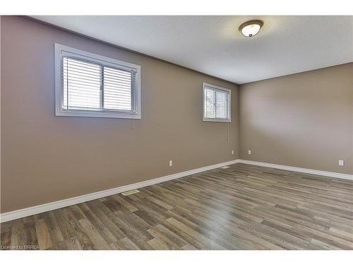 270 Grand River Avenue, Brantford, ON - Indoor Photo Showing Other Room