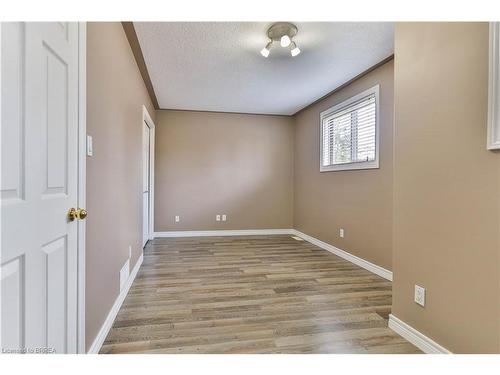 270 Grand River Avenue, Brantford, ON - Indoor Photo Showing Other Room