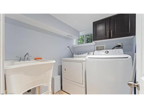 157 Weir Street N, Hamilton, ON - Indoor Photo Showing Laundry Room