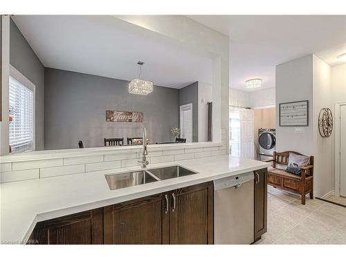 229 Springvalley Crescent, Hamilton, ON - Indoor Photo Showing Kitchen With Double Sink