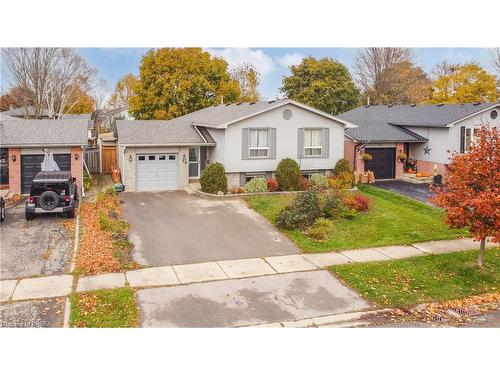 18 Latzer Crescent, Brantford, ON - Outdoor With Facade