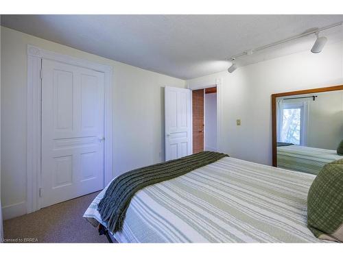 345 College Avenue, Simcoe, ON - Indoor Photo Showing Bedroom