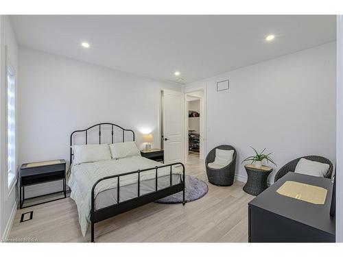 18 Bannister Street, Oakland, ON - Indoor Photo Showing Bedroom