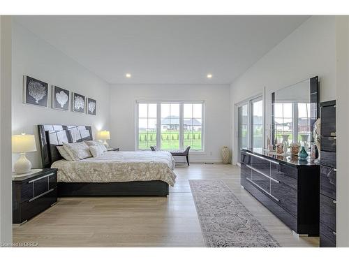 18 Bannister Street, Oakland, ON - Indoor Photo Showing Bedroom