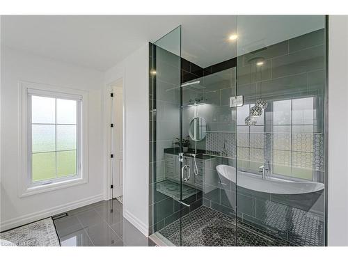 18 Bannister Street, Oakland, ON - Indoor Photo Showing Bathroom