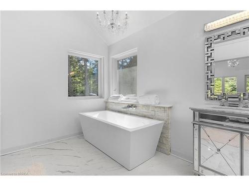 1814 Riding Ranch Road, South River, ON - Indoor Photo Showing Bathroom