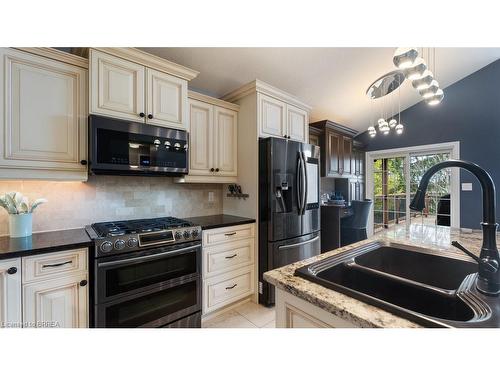 67 Yu Boulevard, Waterford, ON - Indoor Photo Showing Kitchen With Double Sink