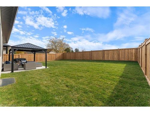 5 Sycamore Drive, Tillsonburg, ON - Outdoor With Backyard