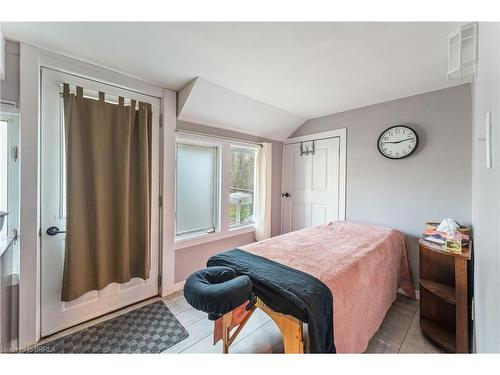 12 Bloomer Street, Tillsonburg, ON - Indoor Photo Showing Bedroom