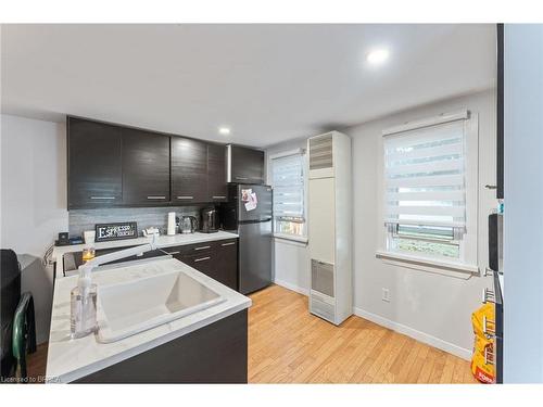 12 Bloomer Street, Tillsonburg, ON - Indoor Photo Showing Kitchen