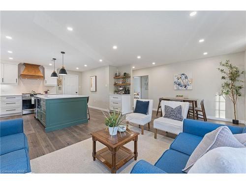 107 Elk Street, Aylmer, ON - Indoor Photo Showing Living Room