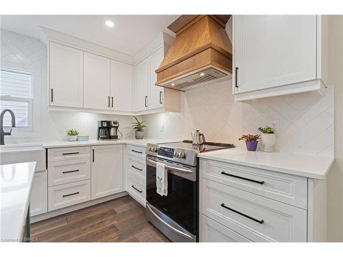 107 Elk Street, Aylmer, ON - Indoor Photo Showing Kitchen With Upgraded Kitchen