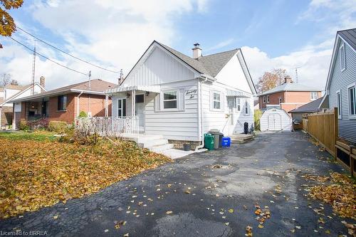 76 Mount Pleasant Street, Brantford, ON - Outdoor