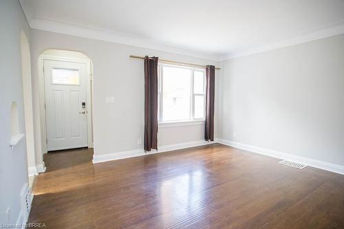 76 Mount Pleasant Street, Brantford, ON - Indoor Photo Showing Other Room