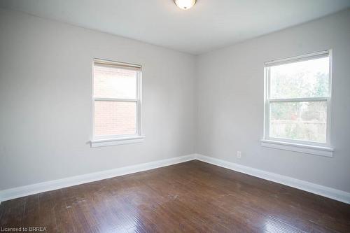 76 Mount Pleasant Street, Brantford, ON - Indoor Photo Showing Other Room