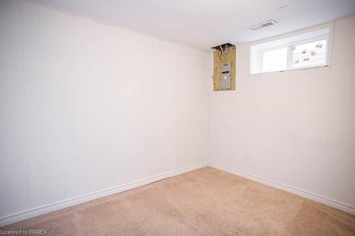 76 Mount Pleasant Street, Brantford, ON - Indoor Photo Showing Other Room