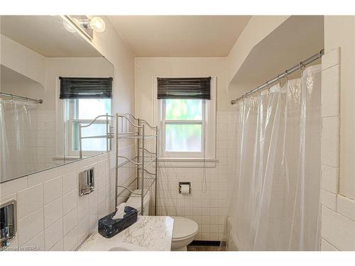 19 King George Road, Brantford, ON - Indoor Photo Showing Bathroom