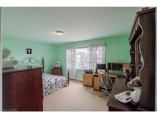 19 King George Road, Brantford, ON - Indoor Photo Showing Bedroom