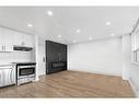 507-15 Albright Road, Hamilton, ON  - Indoor Photo Showing Kitchen 