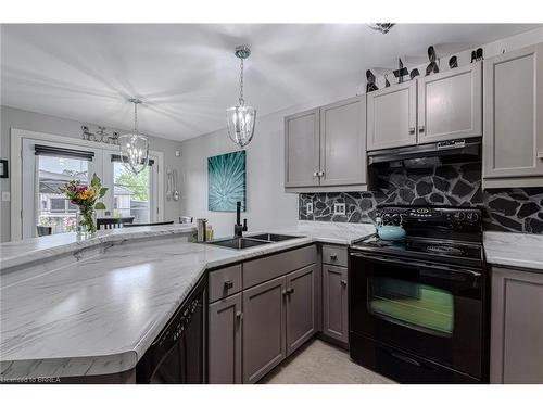 31 Irongate Drive, Paris, ON - Indoor Photo Showing Kitchen With Double Sink